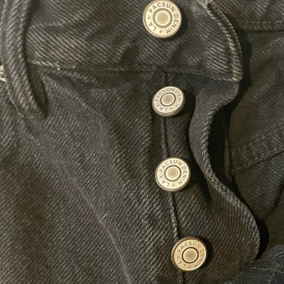 PacSun Eco Black Denim Dad Shorts - Picture 2 of 4